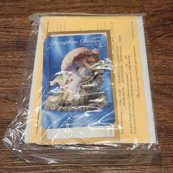 Seraphim Classics Serenity Trusting Soul Angel NIB 1999 - Picture 5 of 5